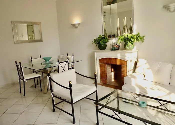 Palais Augusta- Cat3615- 2Bedrooms