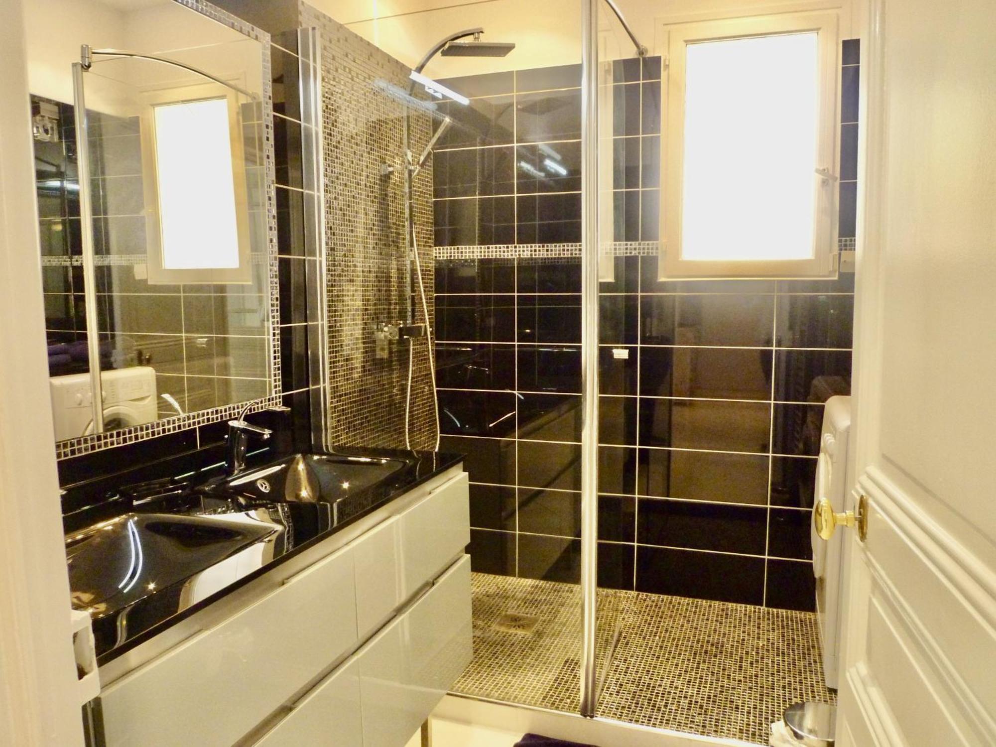 Palais Augusta- Cat3615- 2bedrooms *